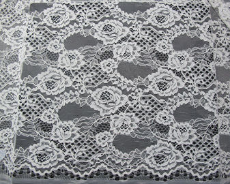 Dressmaking のための着色された珍しい束ねられたギピールレースの刺繍のレースの生地 サプライヤー